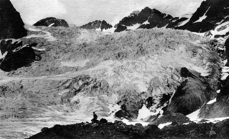 Le glacier Blanc depuis le lac Tuckett (vers 1900
?). Source.