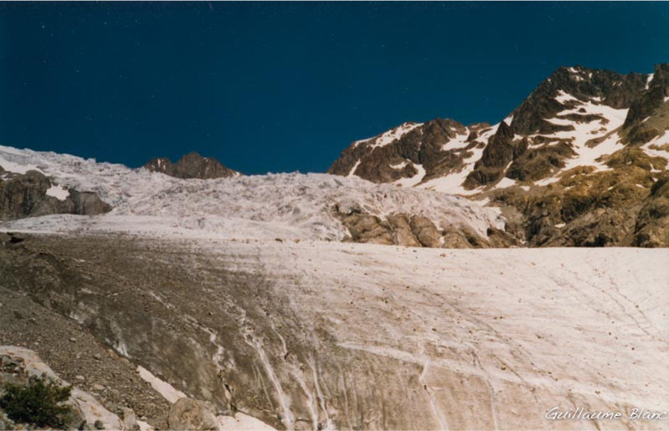Une image du glacier Blanc dans le massif des Écrins prise en
1986. Photo : Guillaume Blanc.