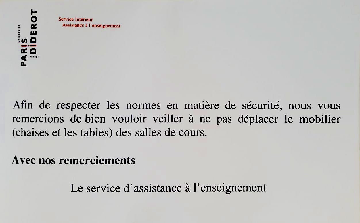Heureusement que c’est écrit, j’ai failli bouger les tables.